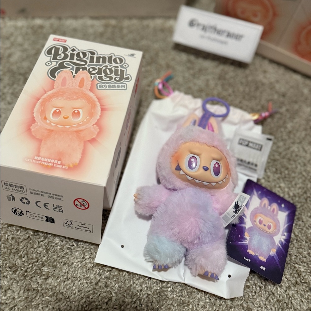 Pop Mart Labubu Big Into Energy: Luck (NEW)